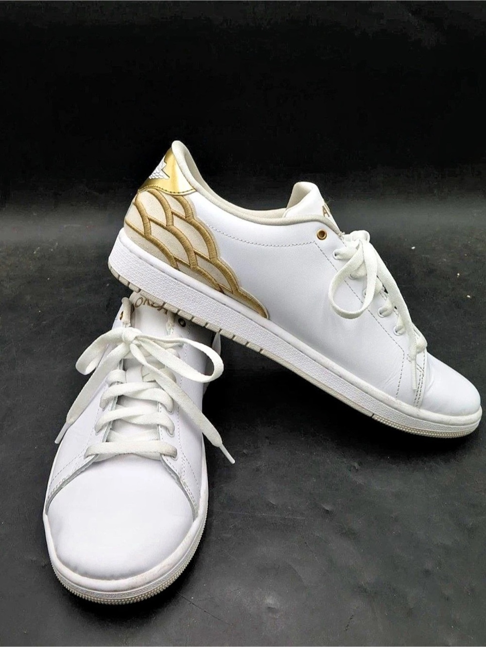 Jordan Air Jordan 1 Low Sneakers White & Gold US 11